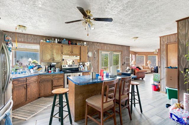 179 Lakeside Dr, Carthage, TN 37030