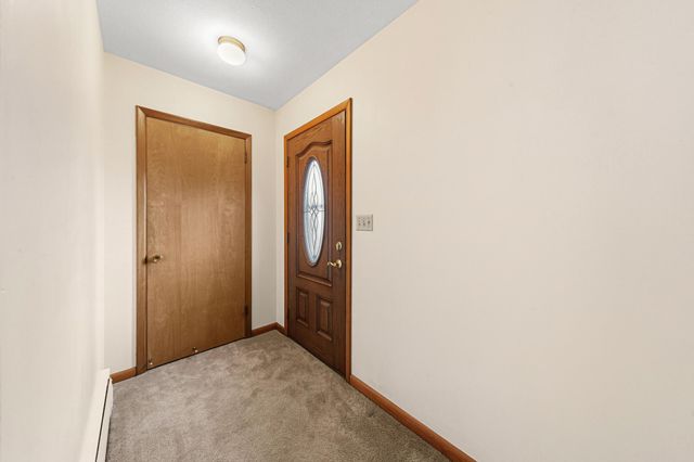 107 21st Avenue NW, Faribault, MN 55021