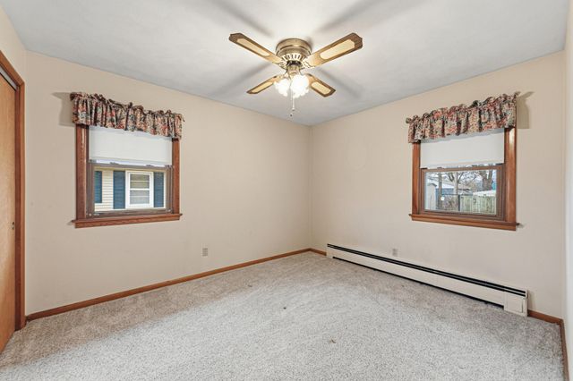 107 21st Avenue NW, Faribault, MN 55021