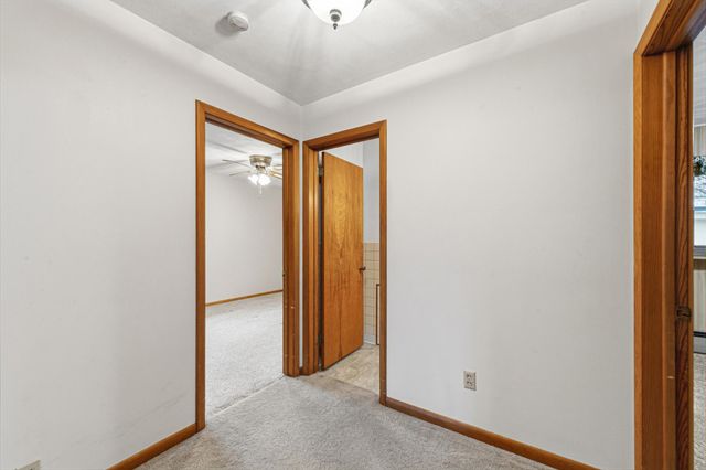 107 21st Avenue NW, Faribault, MN 55021