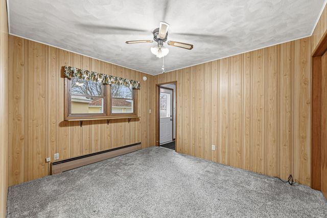 107 21st Avenue NW, Faribault, MN 55021