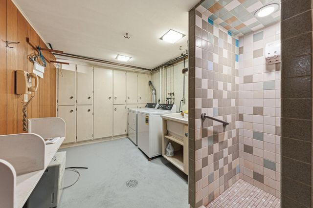 107 21st Avenue NW, Faribault, MN 55021