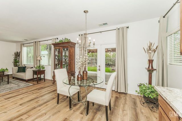 3046 Indianapolis Avenue, Clovis, CA 93619