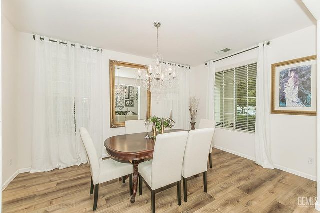 3046 Indianapolis Avenue, Clovis, CA 93619