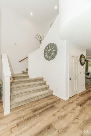 3046 Indianapolis Avenue, Clovis, CA 93619