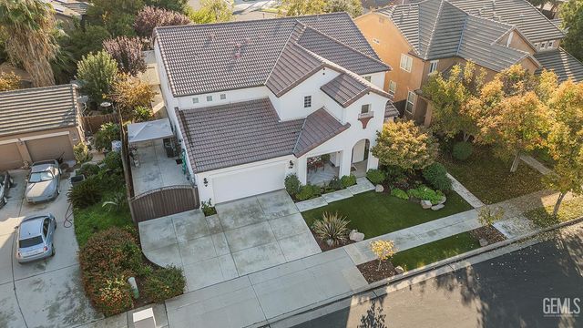 3046 Indianapolis Avenue, Clovis, CA 93619