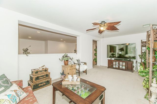 3046 Indianapolis Avenue, Clovis, CA 93619