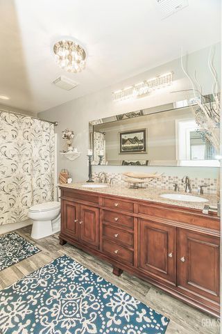 3046 Indianapolis Avenue, Clovis, CA 93619