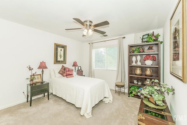 3046 Indianapolis Avenue, Clovis, CA 93619