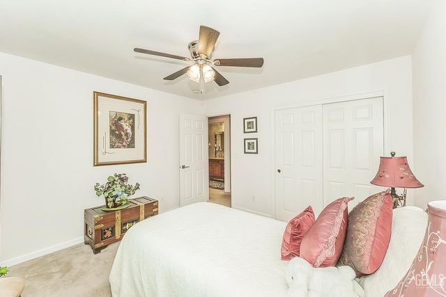 3046 Indianapolis Avenue, Clovis, CA 93619