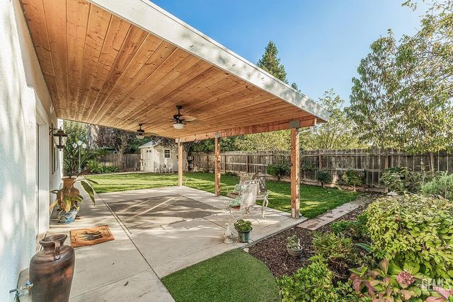 3046 Indianapolis Avenue, Clovis, CA 93619