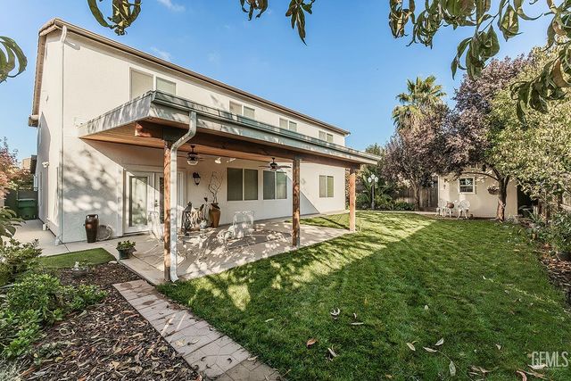 3046 Indianapolis Avenue, Clovis, CA 93619