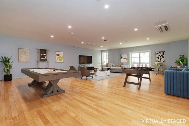 585 Washington Street 307, Quincy, MA 02169