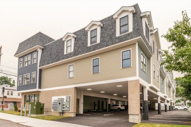 585 Washington Street 307, Quincy, MA 02169