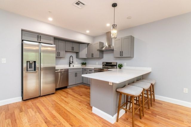 585 Washington Street 307, Quincy, MA 02169
