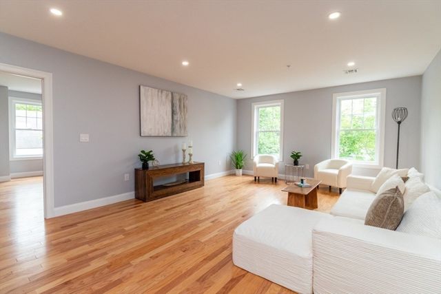 585 Washington Street 307, Quincy, MA 02169