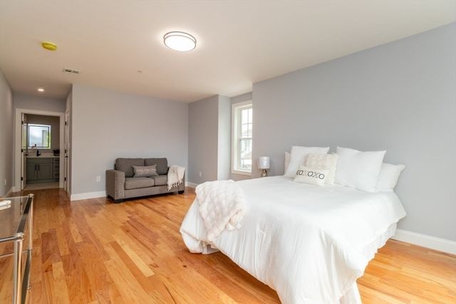 585 Washington Street 307, Quincy, MA 02169