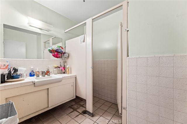 400 W Alondra Boulevard, Gardena, CA 90248