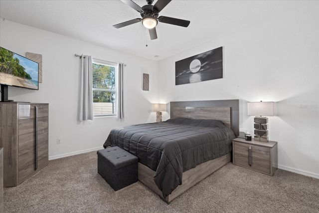 11617 WOODLEAF DRIVE, Lakewood Ranch, FL 34211