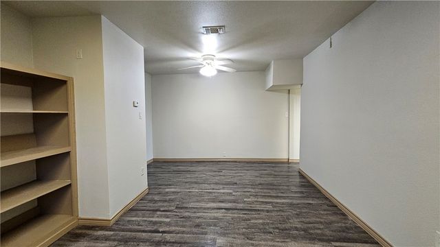 4405 Molina Dr, Corpus Christi, TX 78416