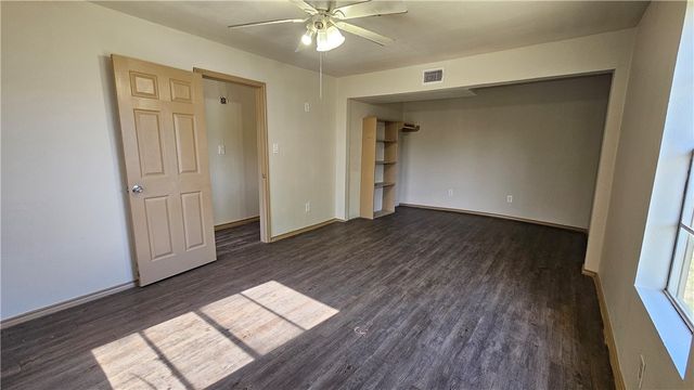 4405 Molina Dr, Corpus Christi, TX 78416