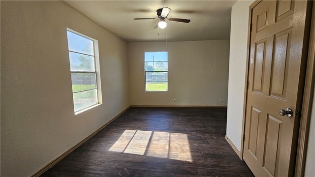 4405 Molina Dr, Corpus Christi, TX 78416