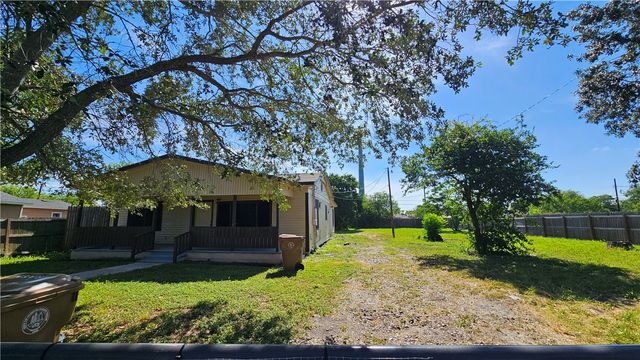4405 Molina Dr, Corpus Christi, TX 78416
