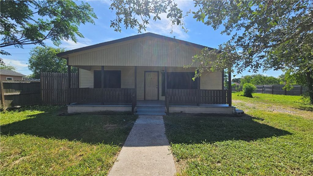 4405 Molina Dr, Corpus Christi, TX 78416 — photo 4