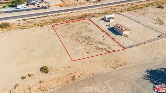 16520 Lake Los Angeles, Lake Los Angeles, CA 93591