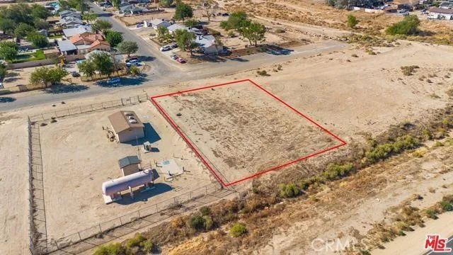 16520 Lake Los Angeles, Lake Los Angeles, CA 93591