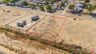 16520 Lake Los Angeles, Lake Los Angeles, CA 93591