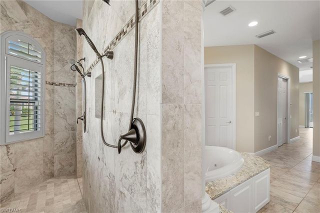 4901 SW 27th PL, Cape Coral, FL 33914