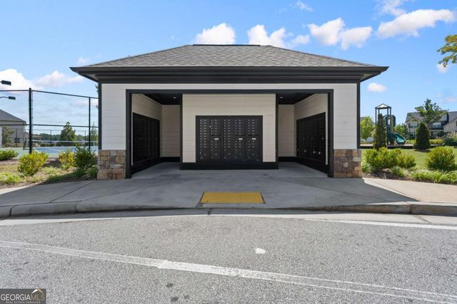 73 Eagles Perch Road, Loganville, GA 30052