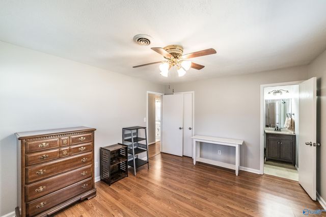 912 Mountain Gap Road, Huntsville, AL 35803