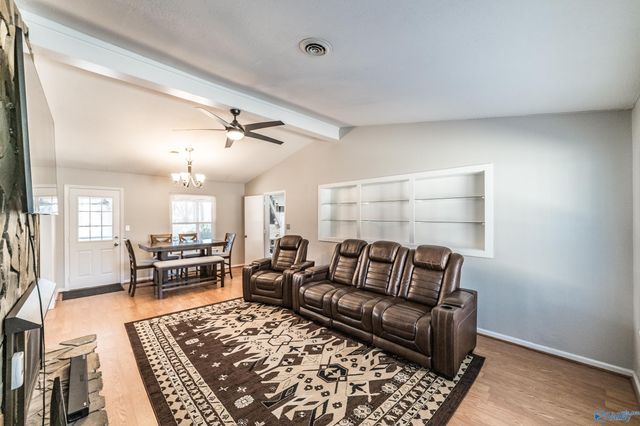 912 Mountain Gap Road, Huntsville, AL 35803