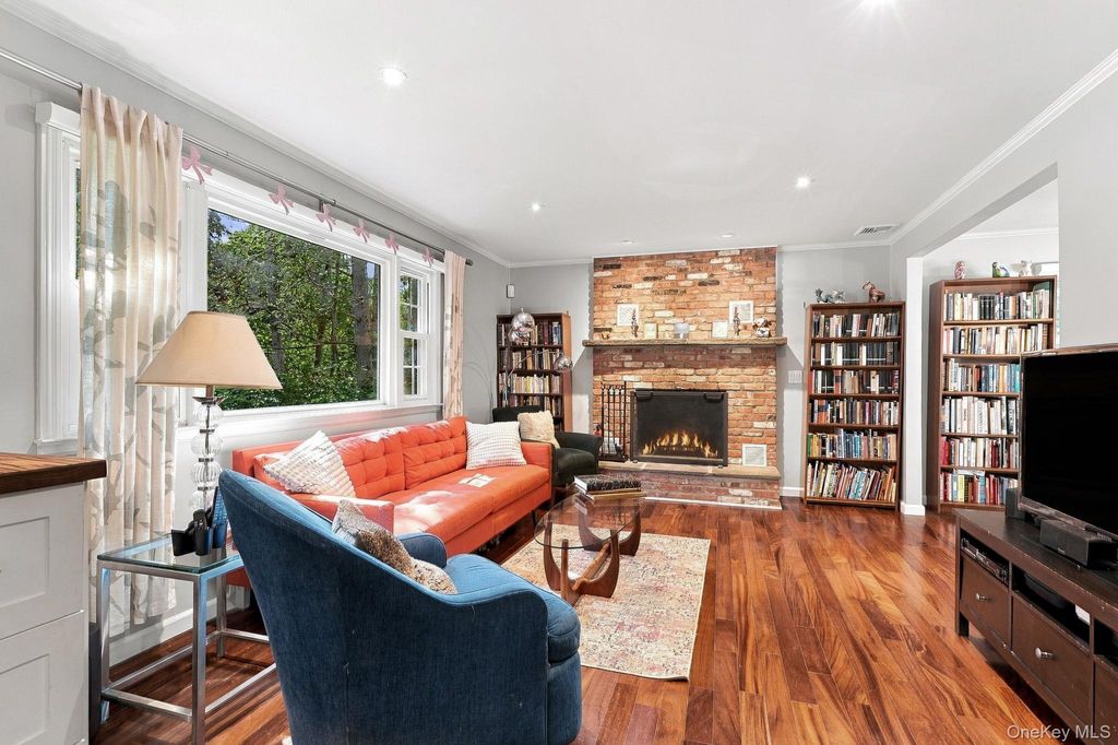 710 Forest Avenue, Larchmont, NY 10538 — photo 4