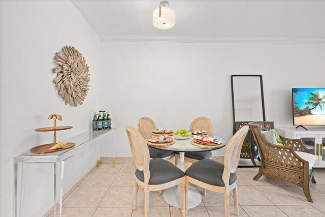 4501 S Ocean Boulevard F2, South Palm Beach, FL 33480