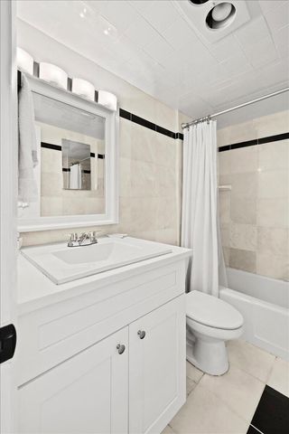 4501 S Ocean Boulevard F2, South Palm Beach, FL 33480