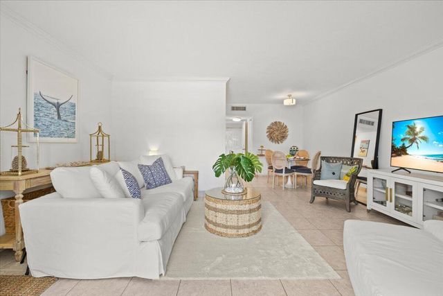 4501 S Ocean Boulevard F2, South Palm Beach, FL 33480