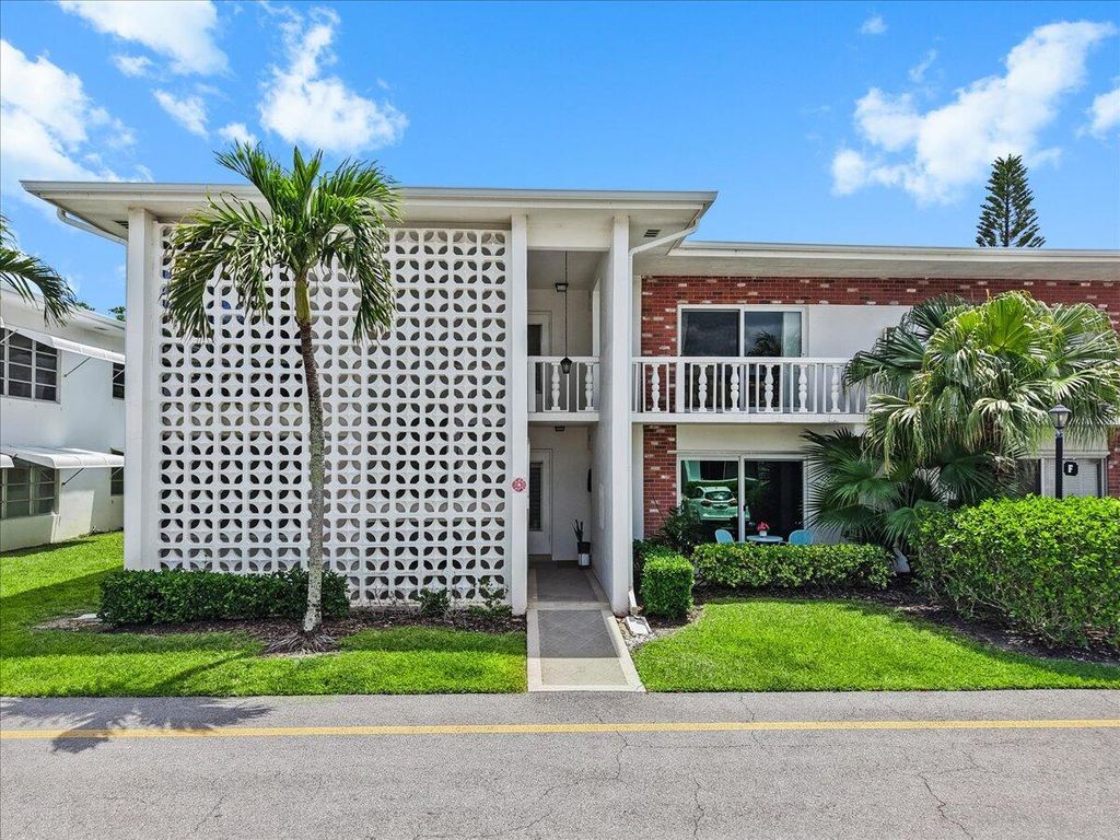 4501 S Ocean Boulevard F2, South Palm Beach, FL 33480