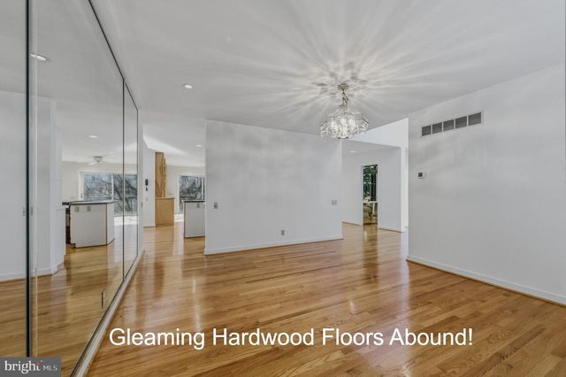 21 STABLER CIR, Wilmington, DE 19807