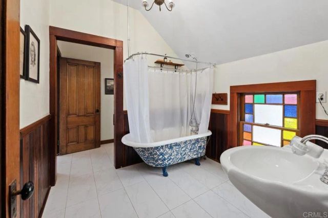 2641 Massachusetts Ave, Lemon Grove, CA 91945