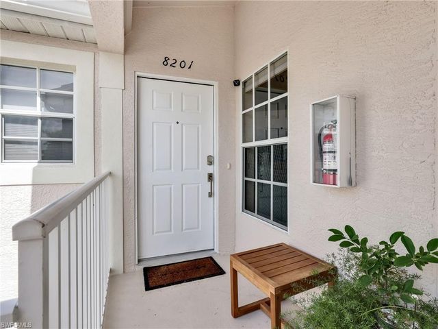 1295 Sweetwater CV 8201, Naples, FL 34110