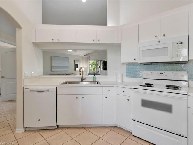 1295 Sweetwater CV 8201, Naples, FL 34110