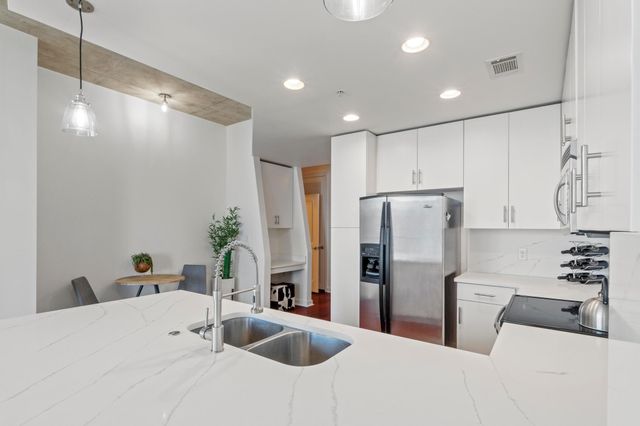 360 Nueces ST 2907, Austin, TX 78701