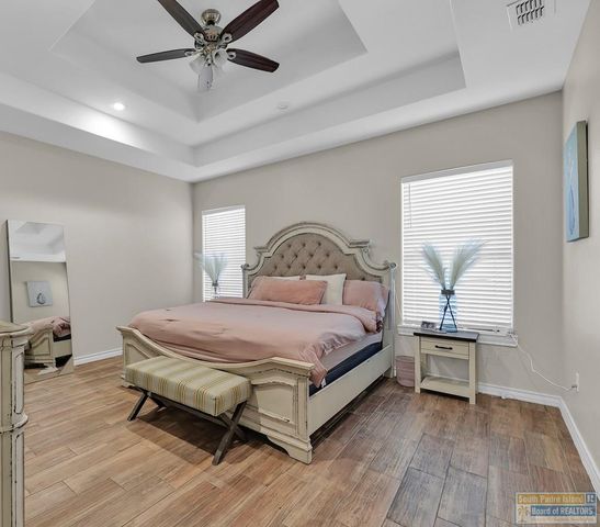 4802 Westgate Cir N, Harlingen, TX 78552