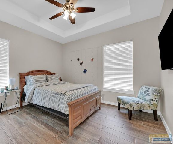 4802 Westgate Cir N, Harlingen, TX 78552