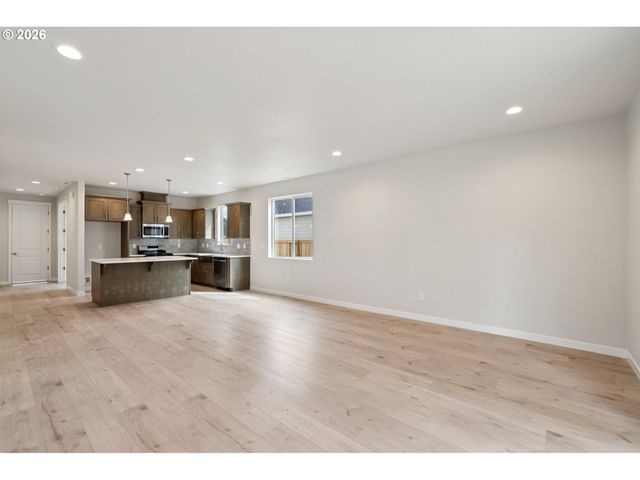 1477 N Millican Creek St, Lafayette, OR 97127