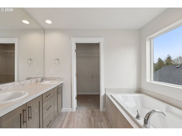 1477 N Millican Creek St, Lafayette, OR 97127