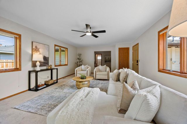10006 Chicago Avenue S, Bloomington, MN 55420